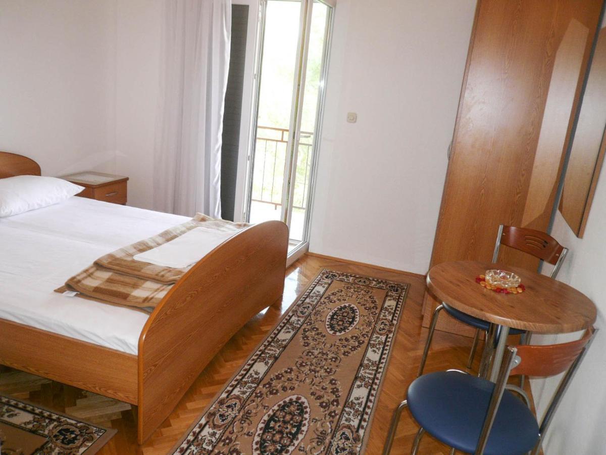 Apartments Saric Makarska Buitenkant foto
