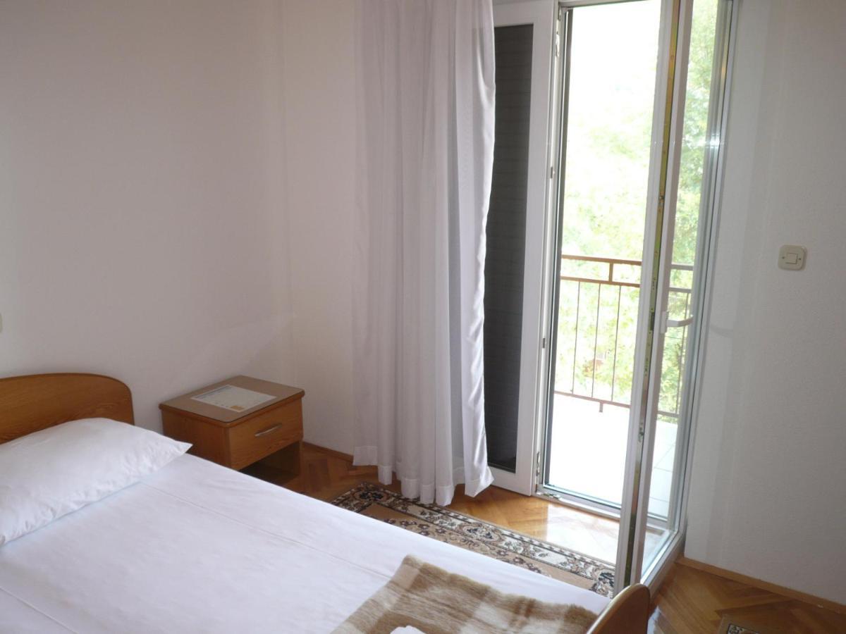 Apartments Saric Makarska Buitenkant foto